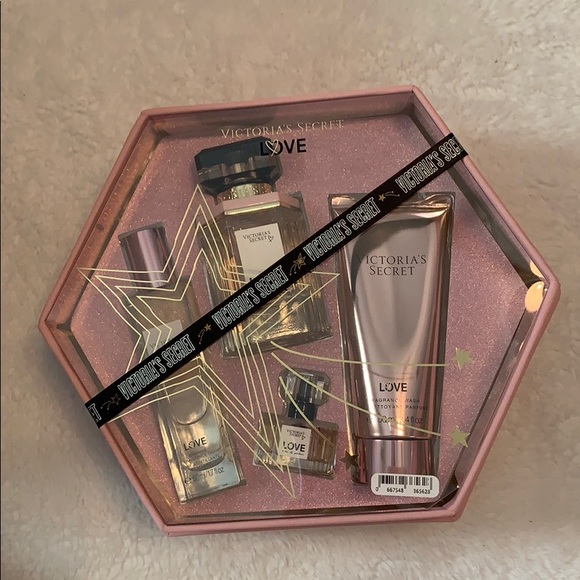 Victoria's Secret Other - **FINAL PRICE** Victoria’s Secret “Love” set